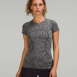Lululemon Gray Patterned Women's Top